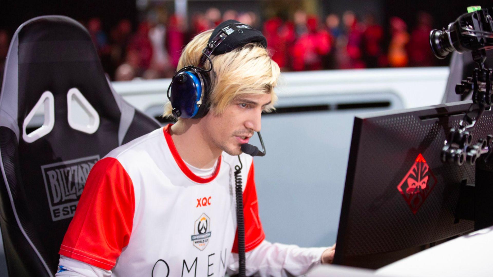 xQc in Team Canada jersey playing Overwatch