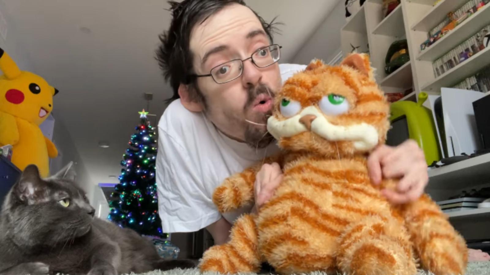 Twitch streamer banned for a week for humping his Garfield plushie