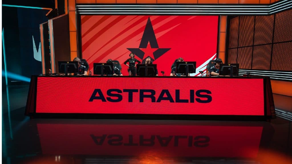 Astralis on the LEC stage.