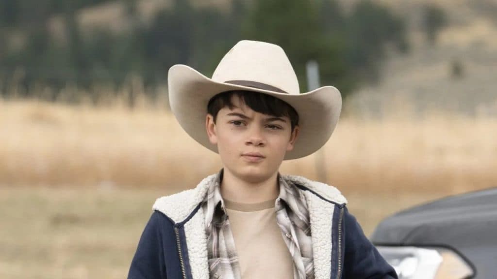 Brecken Merrill sebagai Tate Dutton di Yellowstone