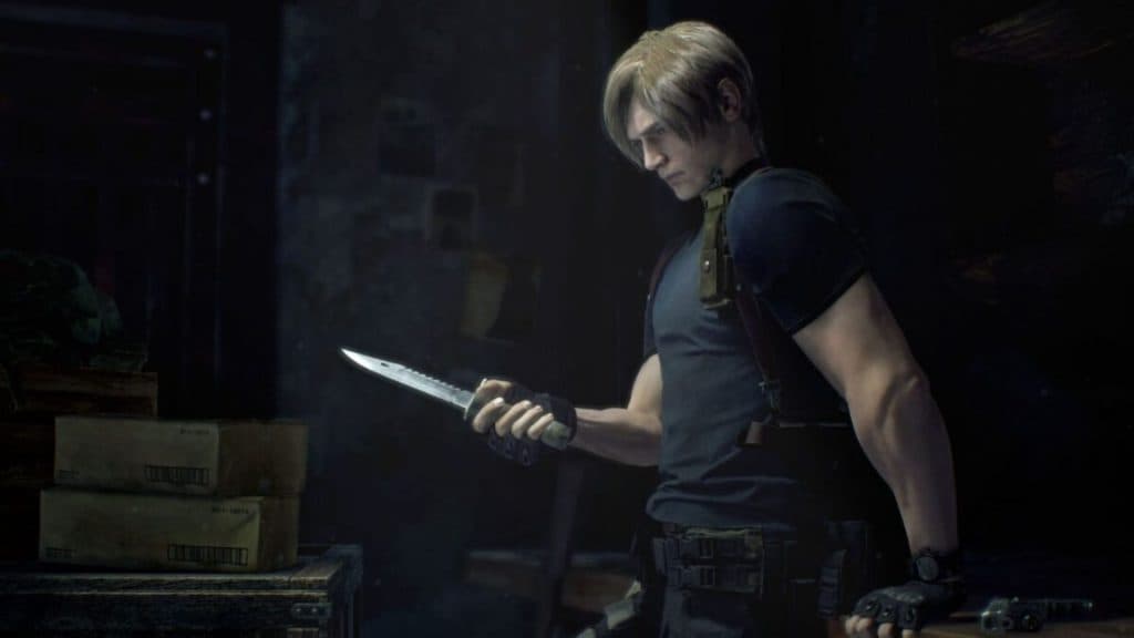 leon kennedy holding a knife in resident evil 4 remake