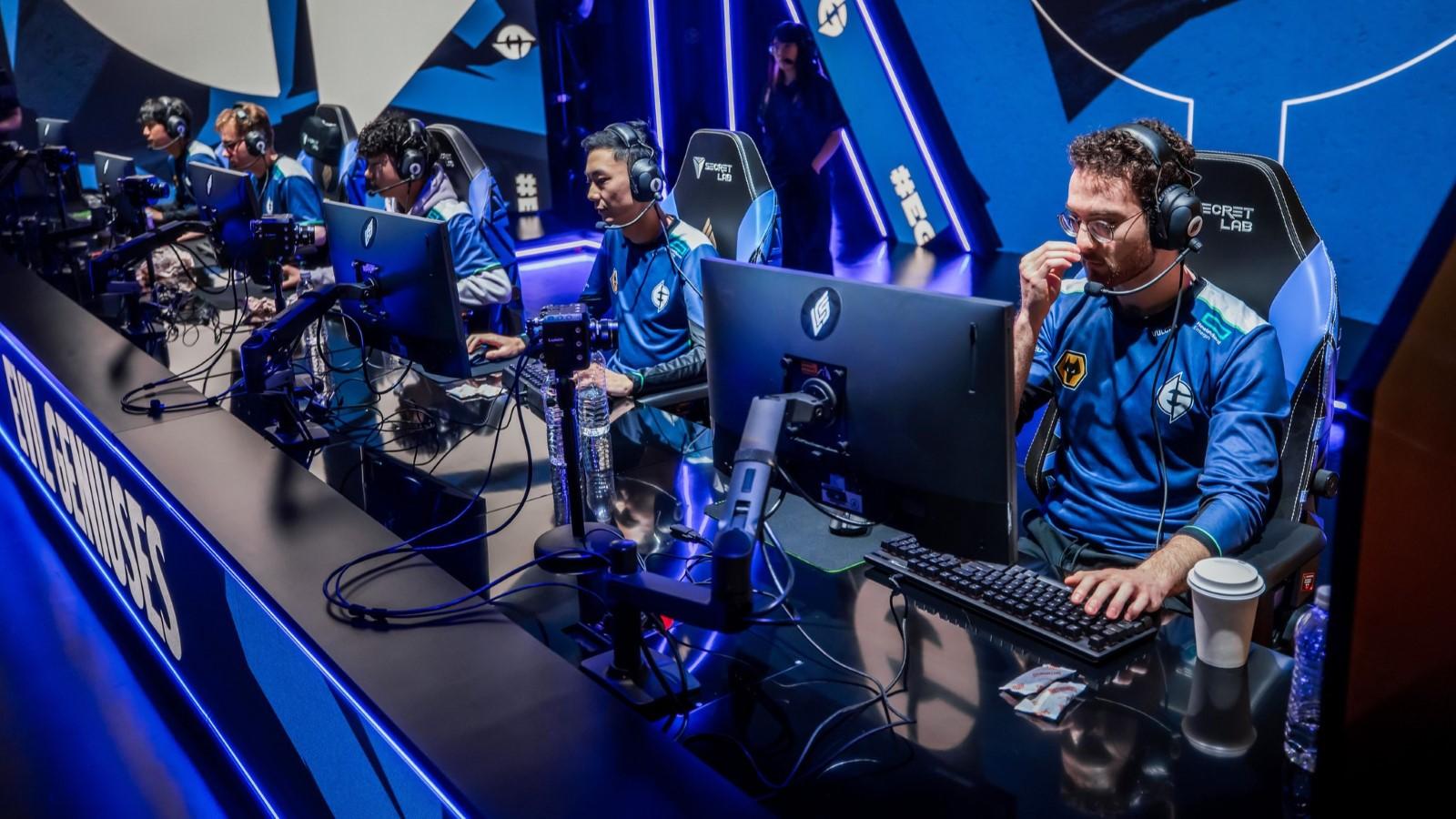 Evil Geniuses drop nearly their entire roster