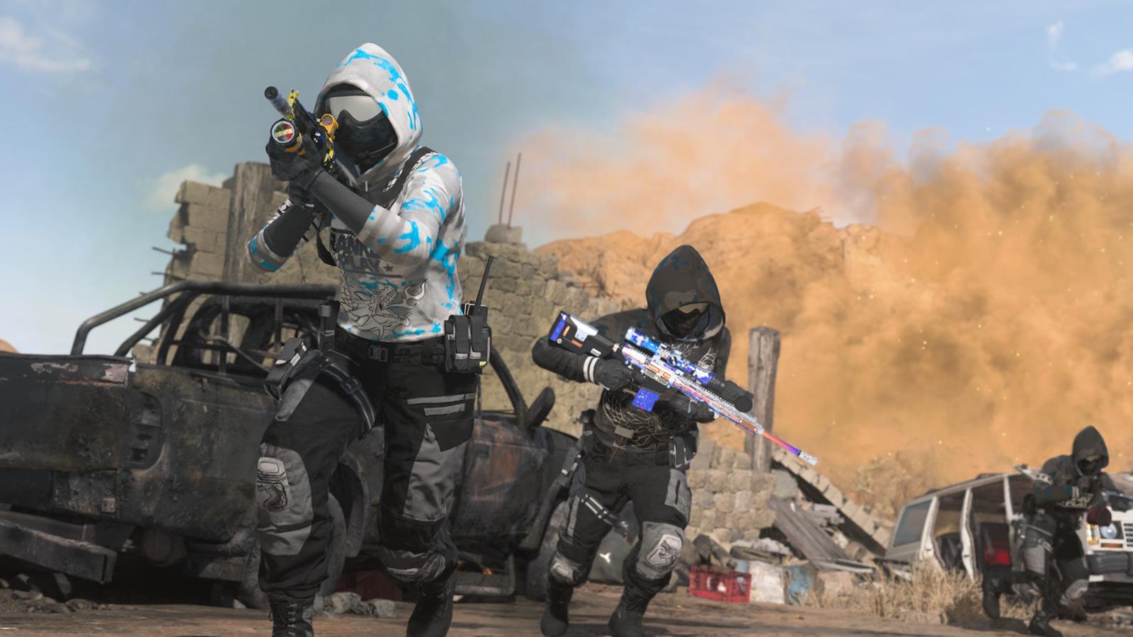 warzone 2 trios squad running through al mazrah desert wearing competitive operator skins.