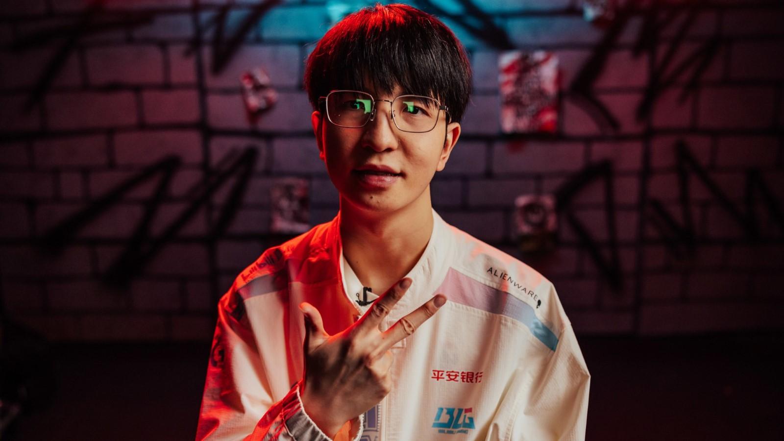 BLG Elk opens up about his self doubt