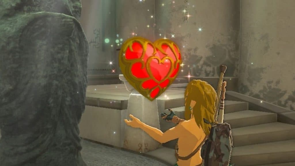 link holding a heart container in zelda tears of the kingdom