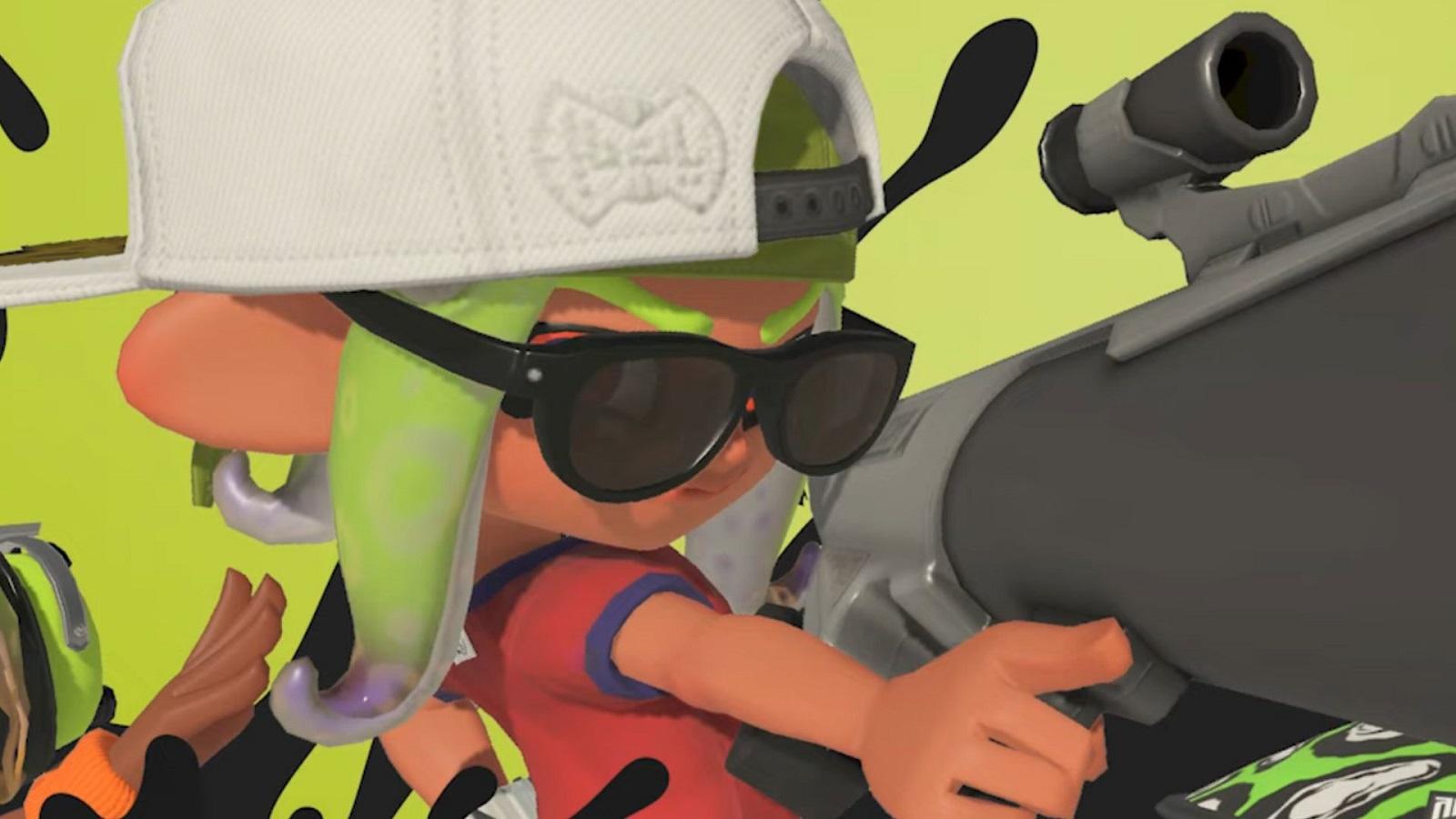 Splatoon 3 character using a new weapon