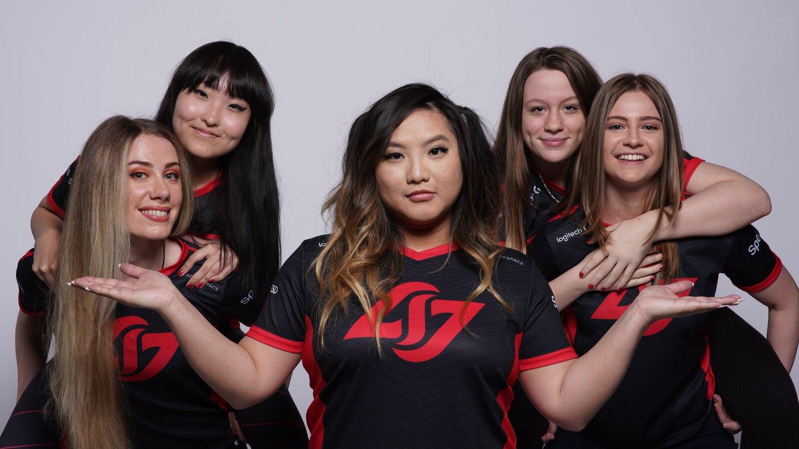 CLG Red CSGO team before FlyQuest signed them
