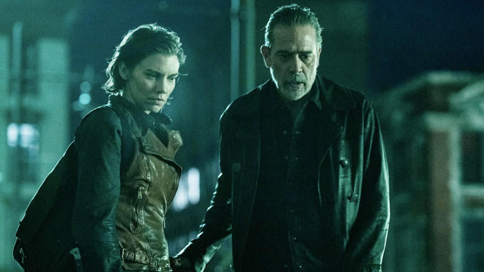 Maggie and Negan look down at something in The Walking Dead: Dead City