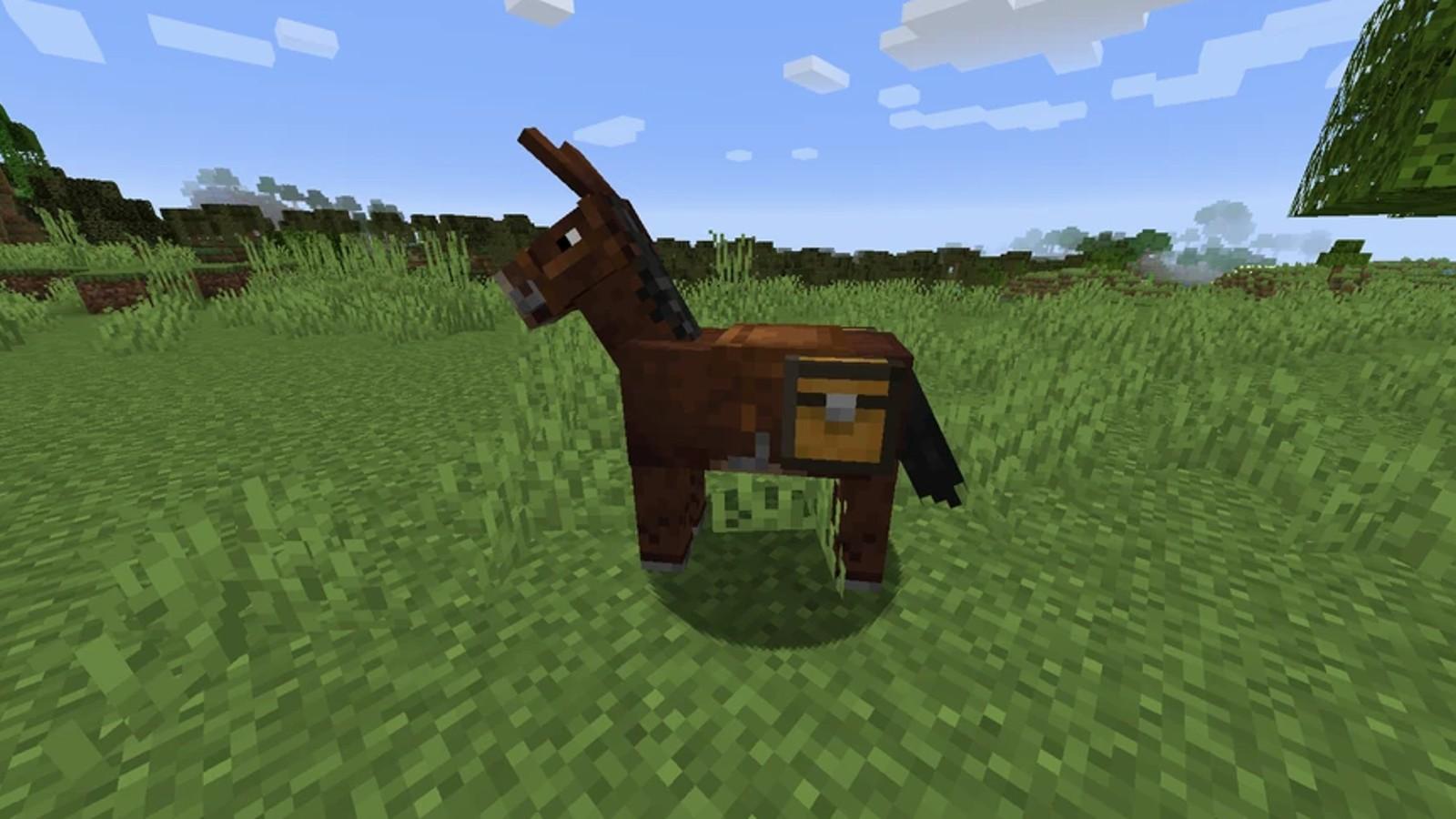 An image of a horse with a saddle in Minecraft.