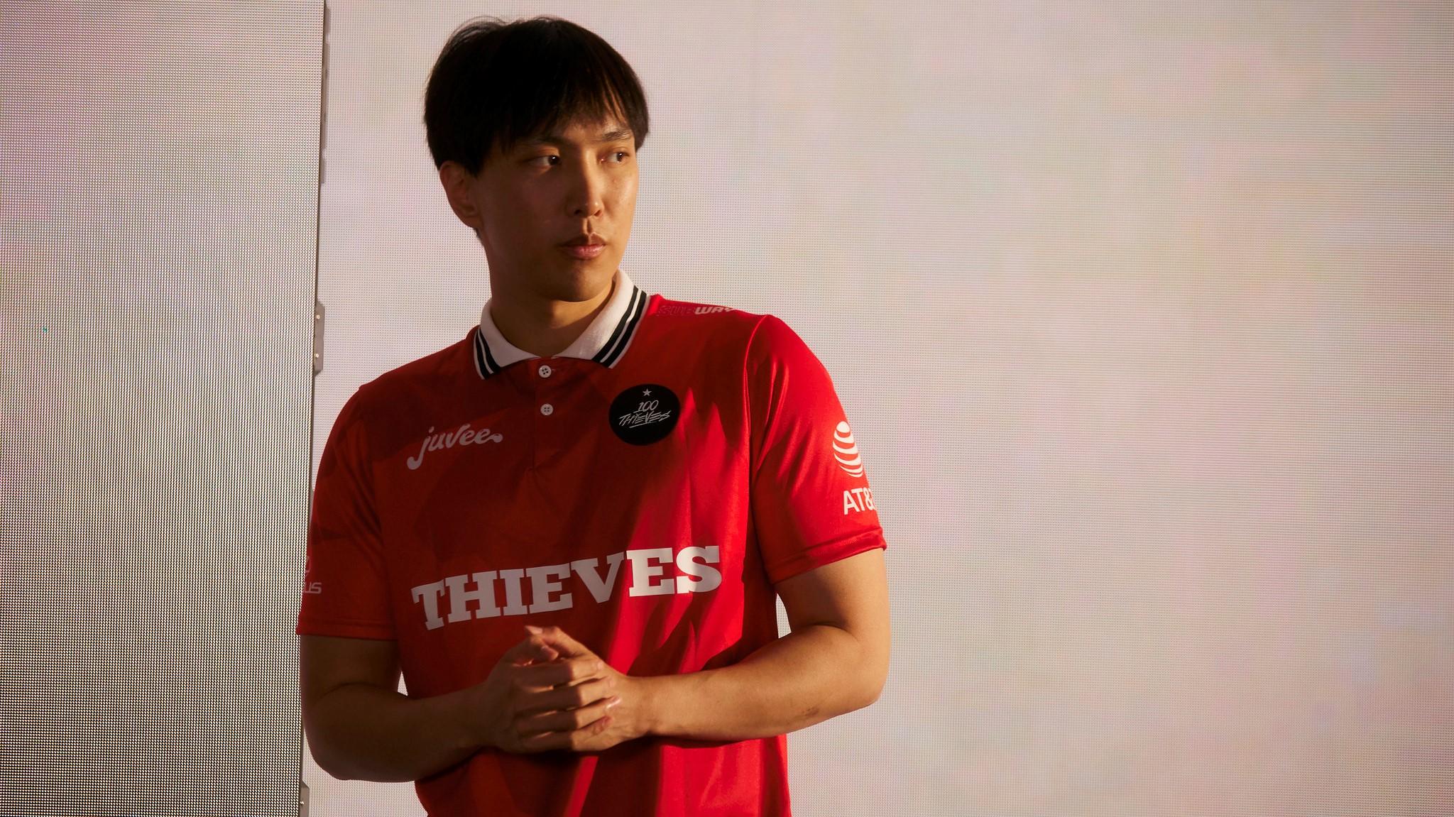 Doubelift in a promo shoot for LCS
