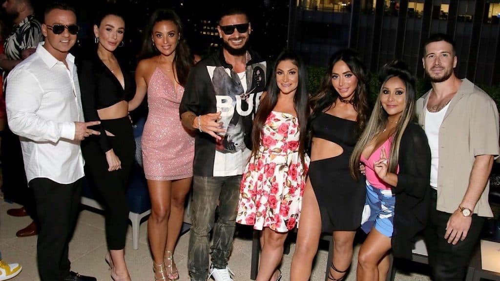 Jersey Shore's Mike the Situation, Jwoww, Sammi Sweetheart, Pauly D, Deena, Angelina, Snooki, and Vinny.