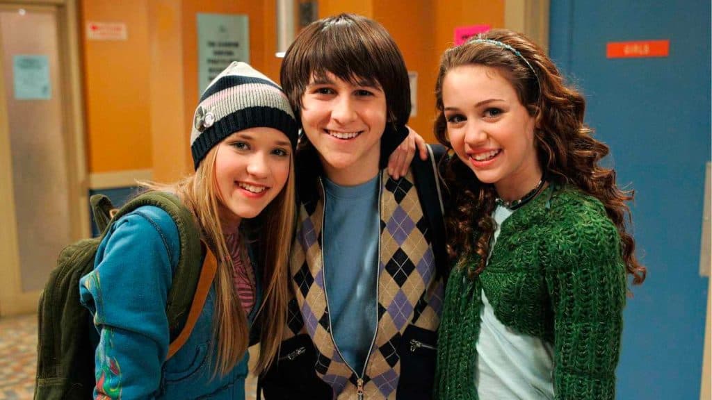 Group of actors in Hannah Montana