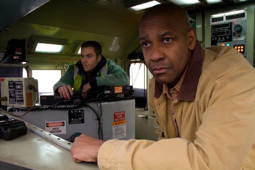 Chris Pine and Denzel Washington in Unstoppable