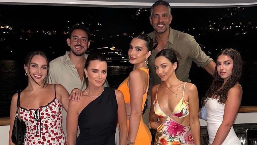 Mauricio Umansky with Kyle Richards vacationing with their family in Italy.