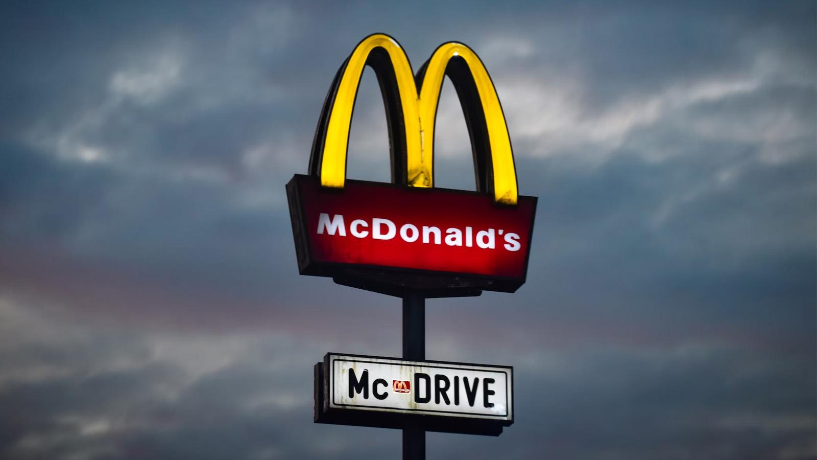 McDonald’s worker sparks debate after sauce tip goes viral on TikTok