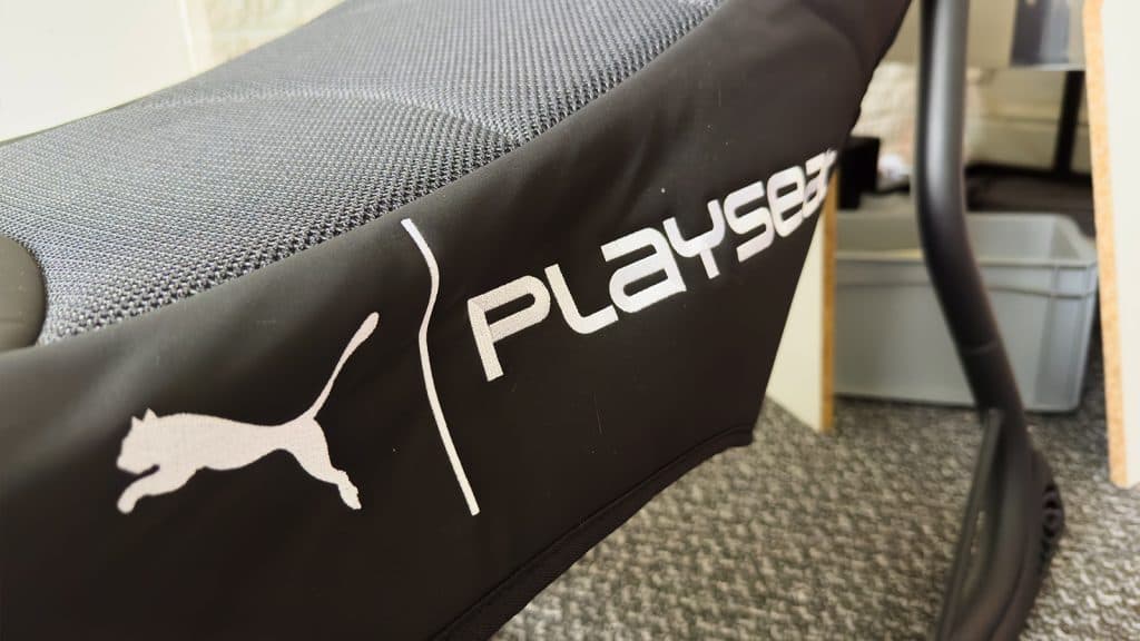 puma playseat side with logo