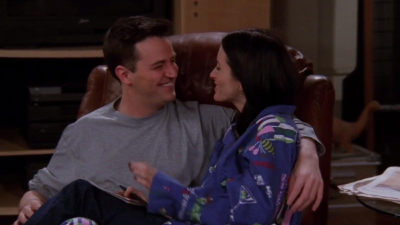 Friends fans remember Matthew Perry’s impact on their lives - Dexerto