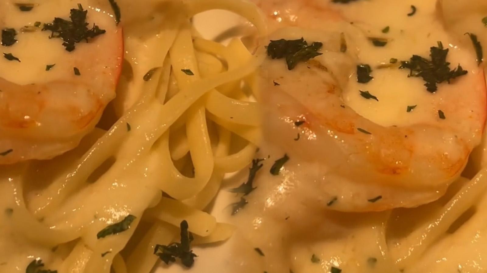 Woman mortified after finding live snails in her pasta at Red Lobster