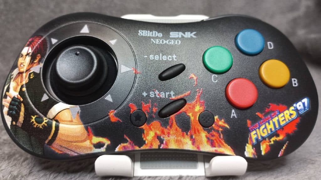 8BitDo NeoGeo controller King of the Fighters 97 edition