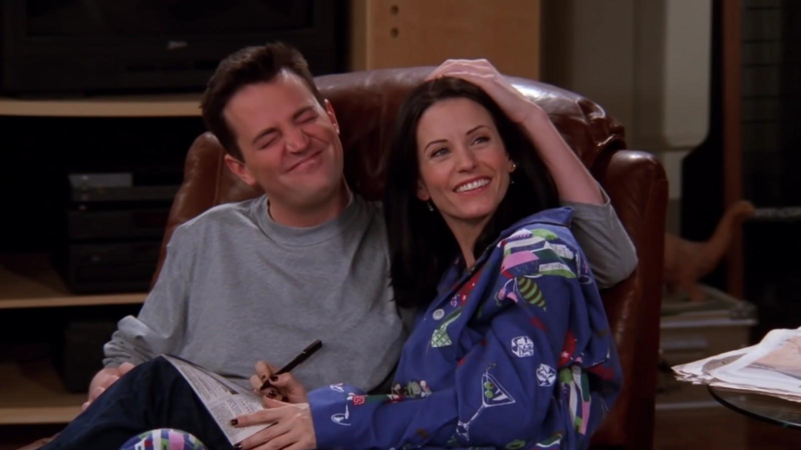 Courteney Cox and Matthew Perry in Friends
