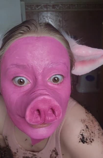 TikToker Piss Millionaire Left Speechless After Woman Takes a “Gamer-Girl Pig Mud-Bath”