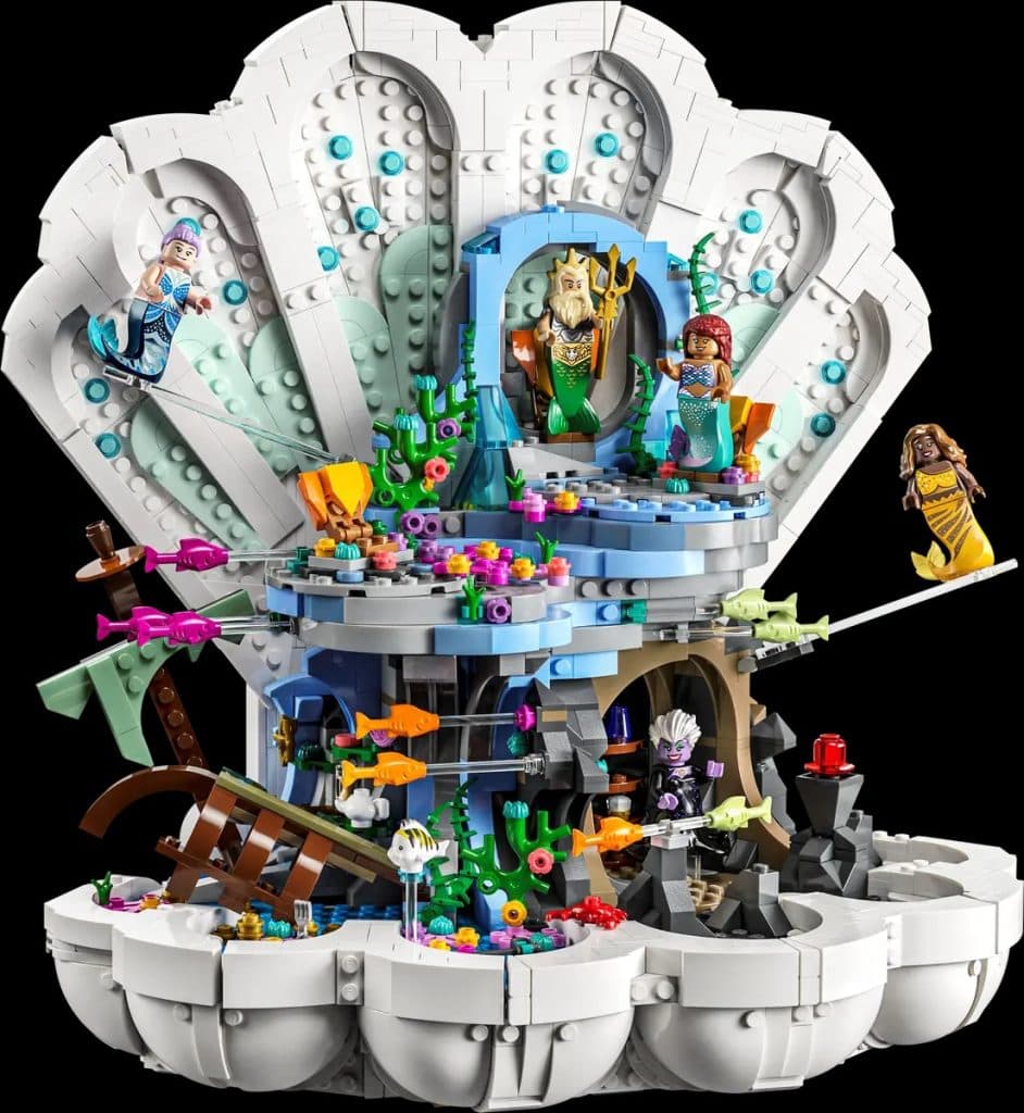 Lego the little mermaid royal clamshell