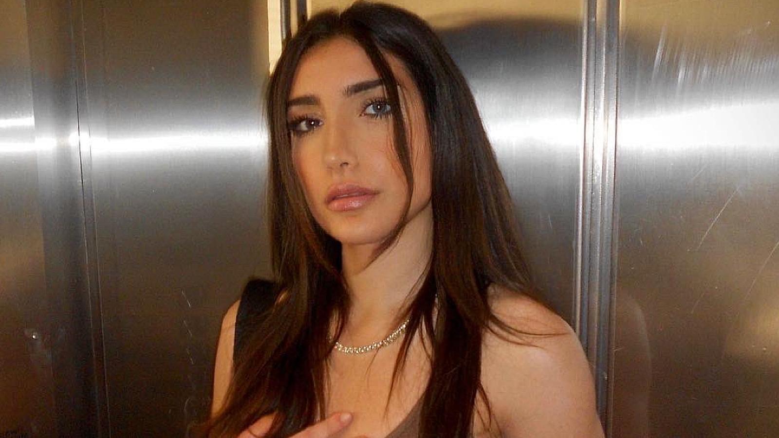 Picture of Nadia in an elevator