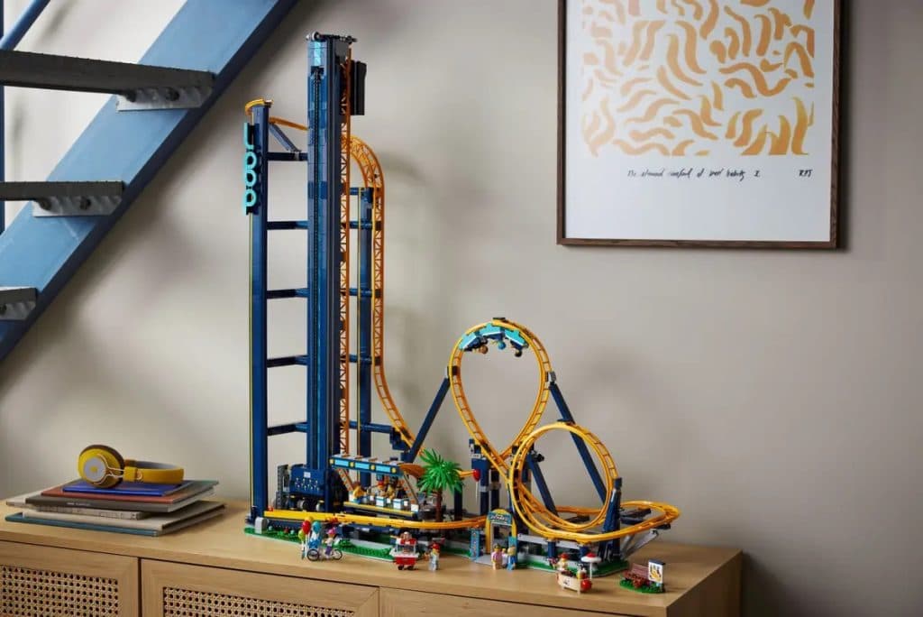 LEGO loop coaster