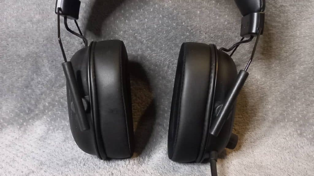 Razer Blackshark V2 Hyperspeed headset ear cups