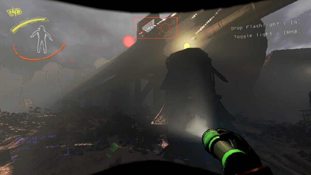 An image of a player holding a flashlight in Lethal Company.