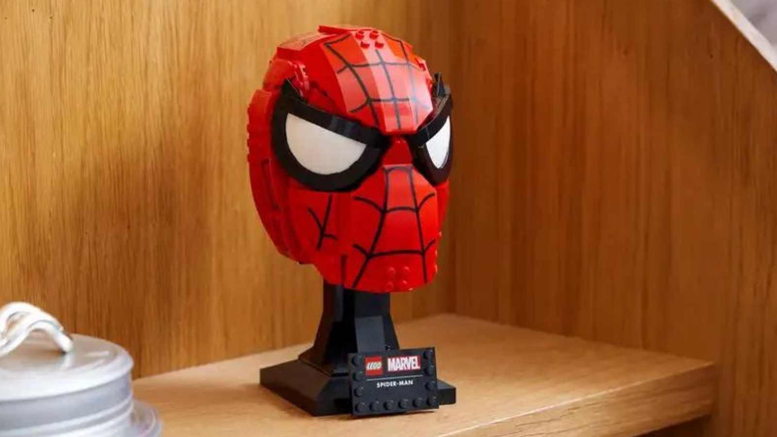 LEGO Marvel Spider-Man’s Mask on display