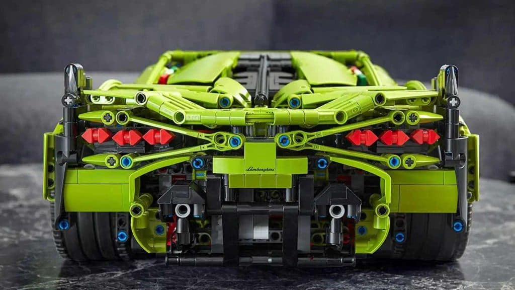 LEGO Technic Lamborghini Sián FKP 37 rear end