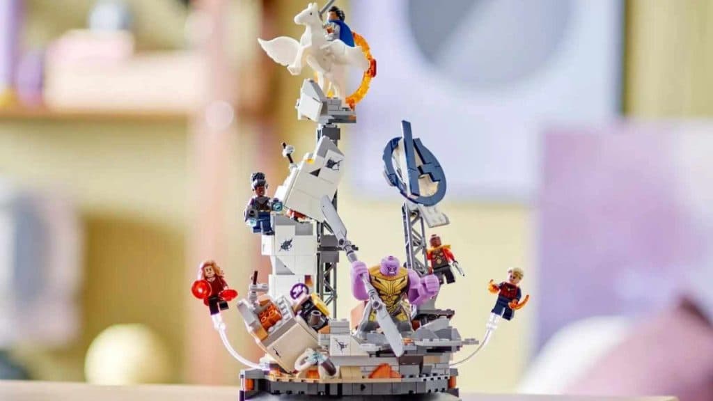 The LEGO Marvel Endgame Final Battle set on display