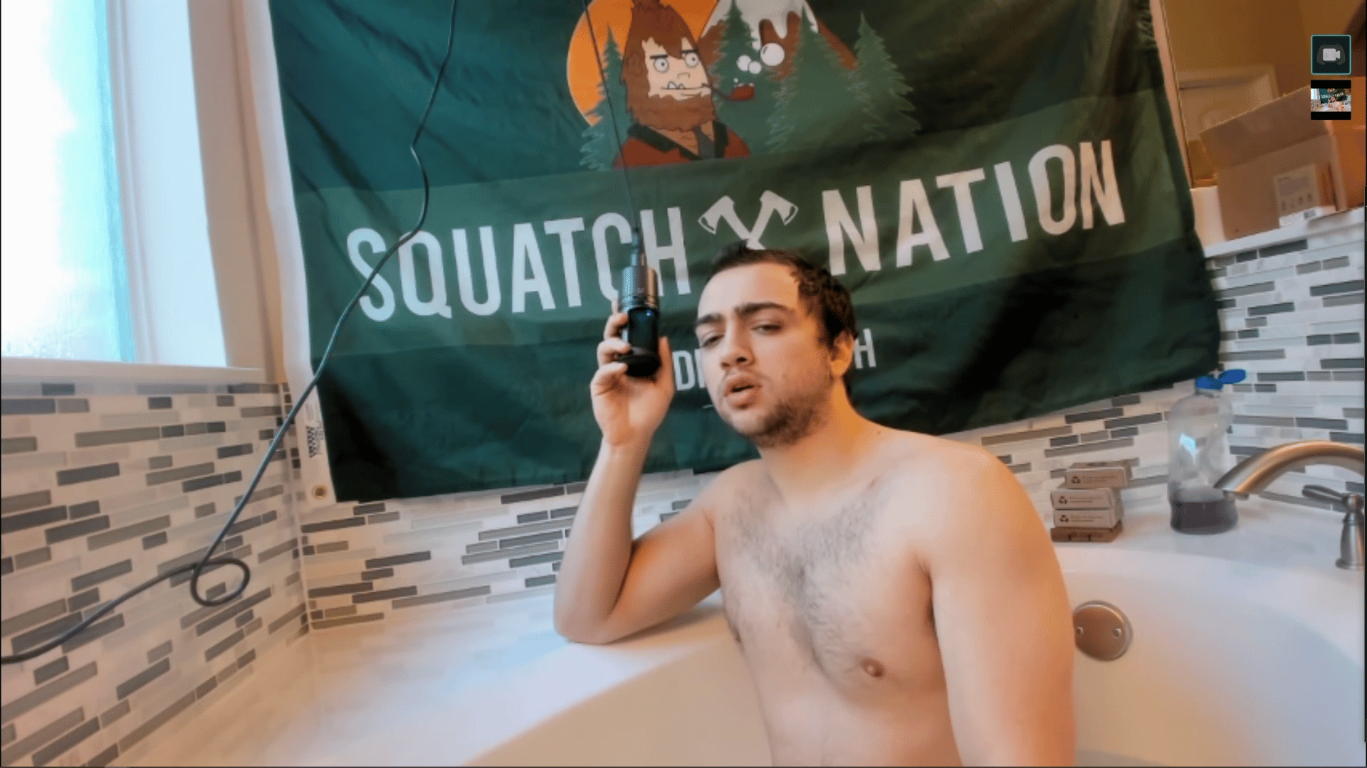 Mizkif in bathtub on Twitch stream