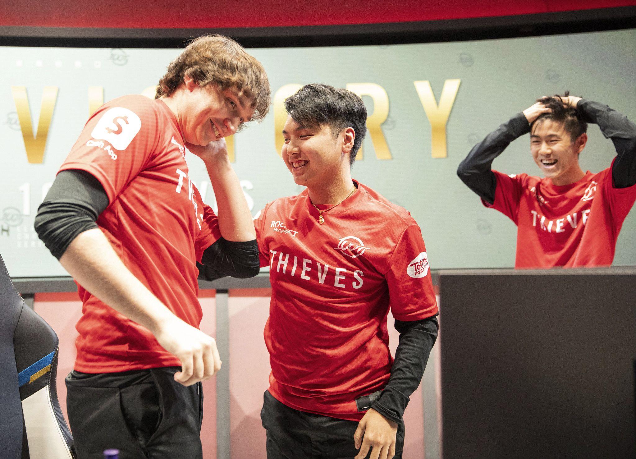 Meteos on stage with Ryoma and Stunt in LCS 2020