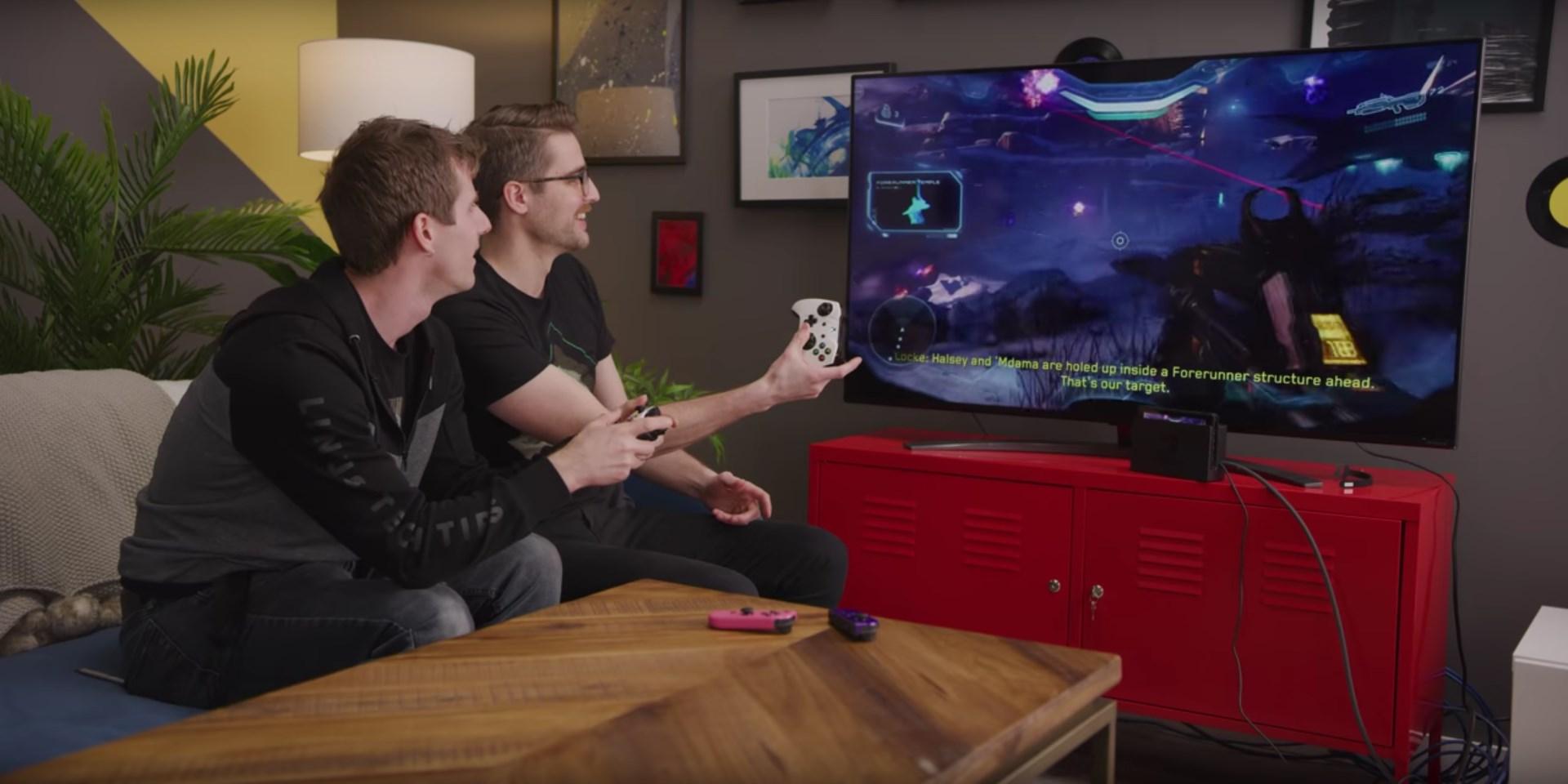 Linus and Riley playing Halo 5 using Xbox Game Pass.