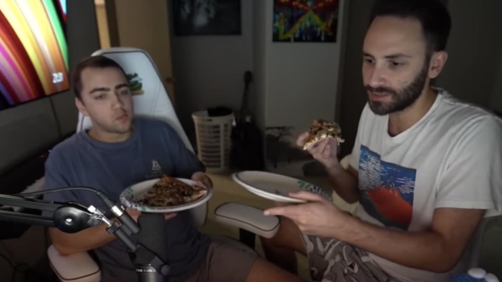streamers Mizkif and Reckful eating pizza on stream