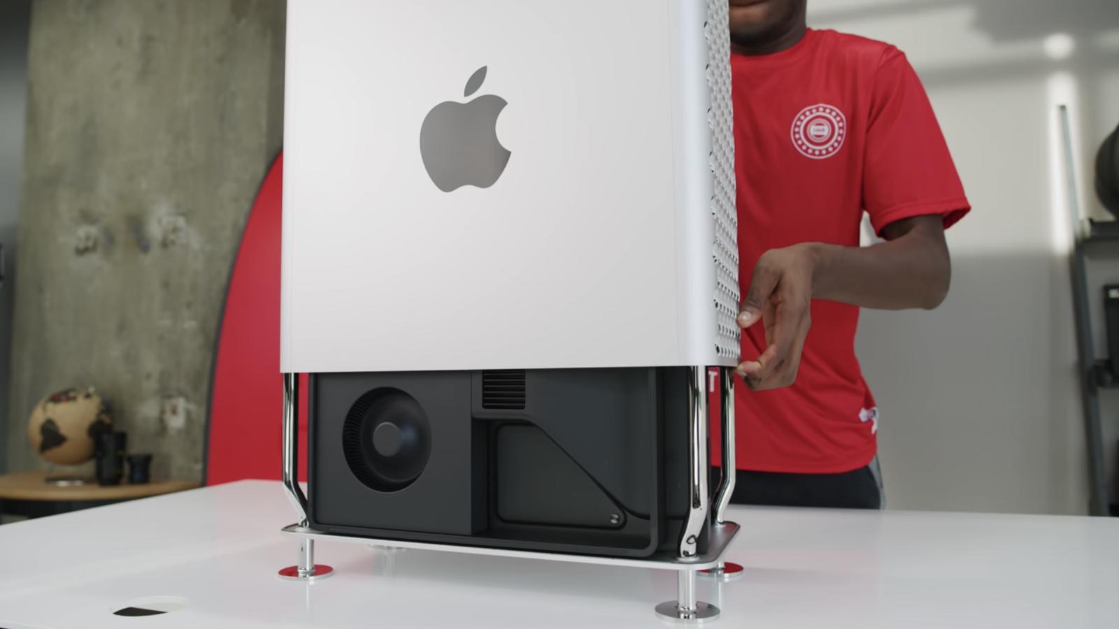 Mac Pro case being removed by Marques Brownlee