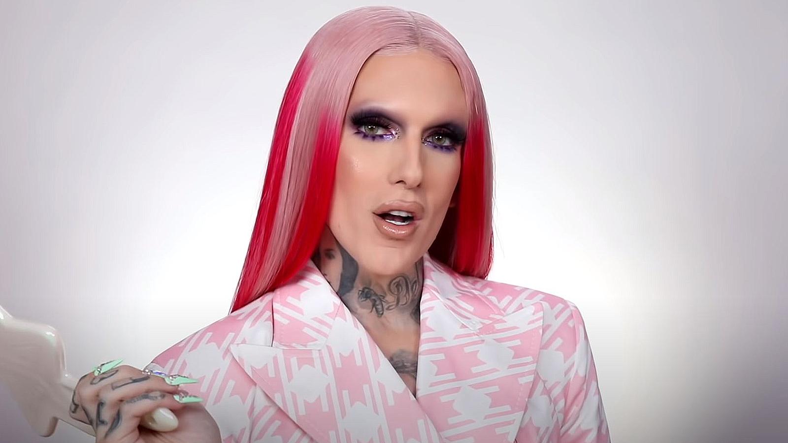 YouTuber Jeffree Star talks to the camera