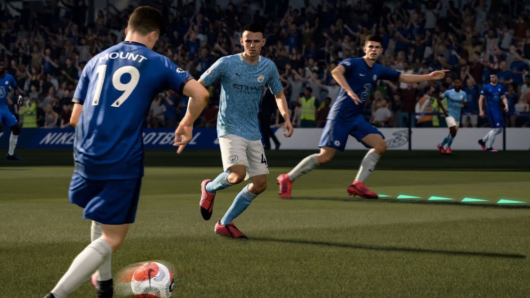 Mason Mount pulling off a pass in FIFA 21