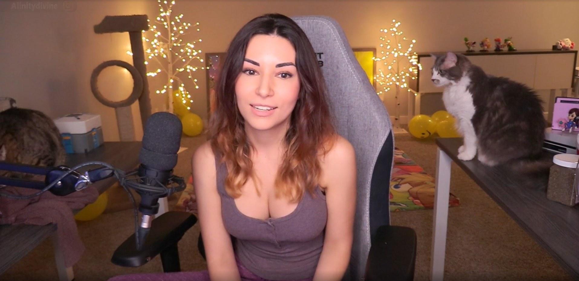 Alinity streaming on Twitch.tv.