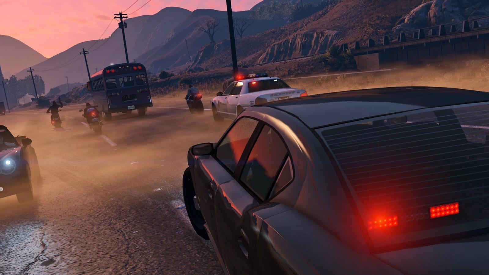 An image of a police car chase in GTA 5 roleplay online 
