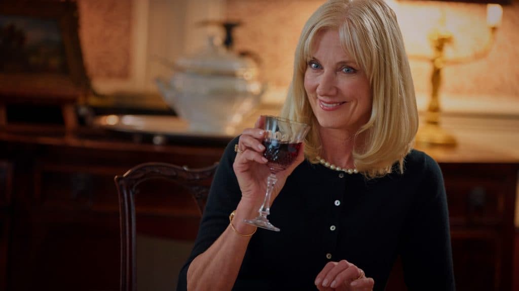Joely Richardson as Helen in One Day