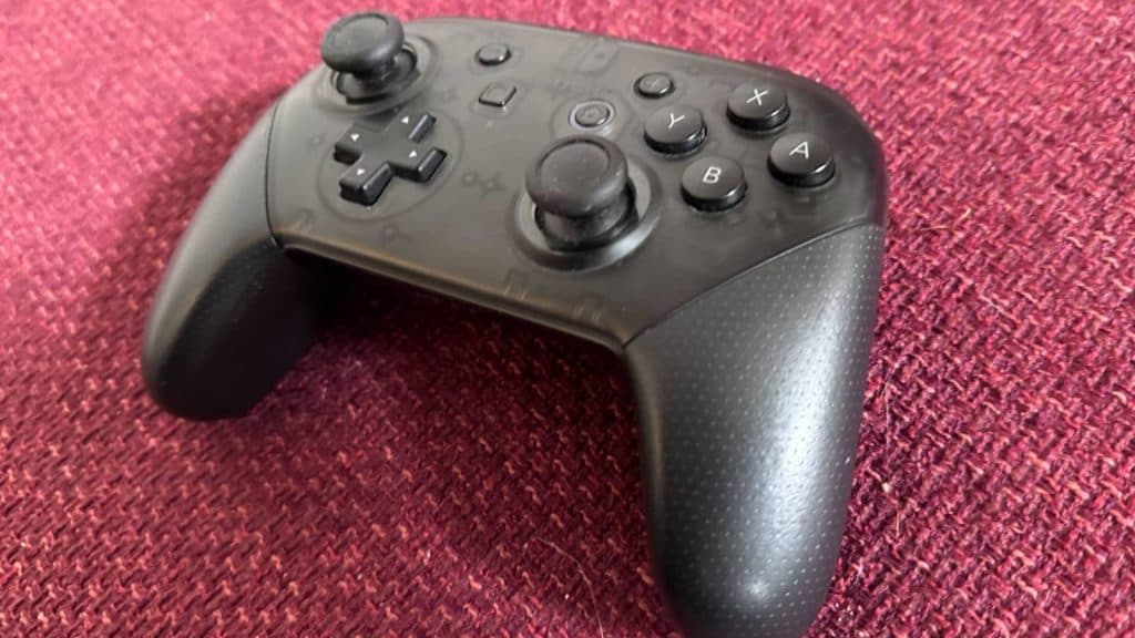 Photo of the official Nintendo Switch Pro controller.