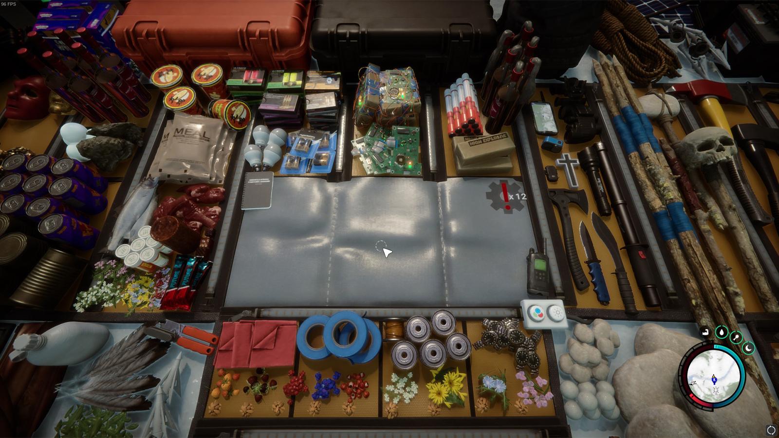 an image of an inventory full of items in Sons of the Forest