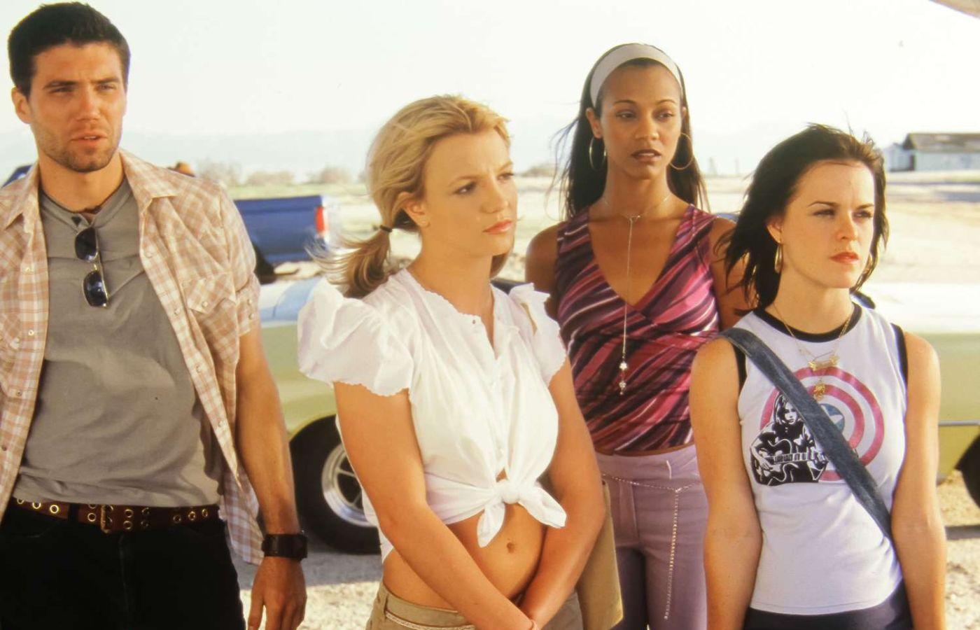 Britney Spears and the cast of Crossroads