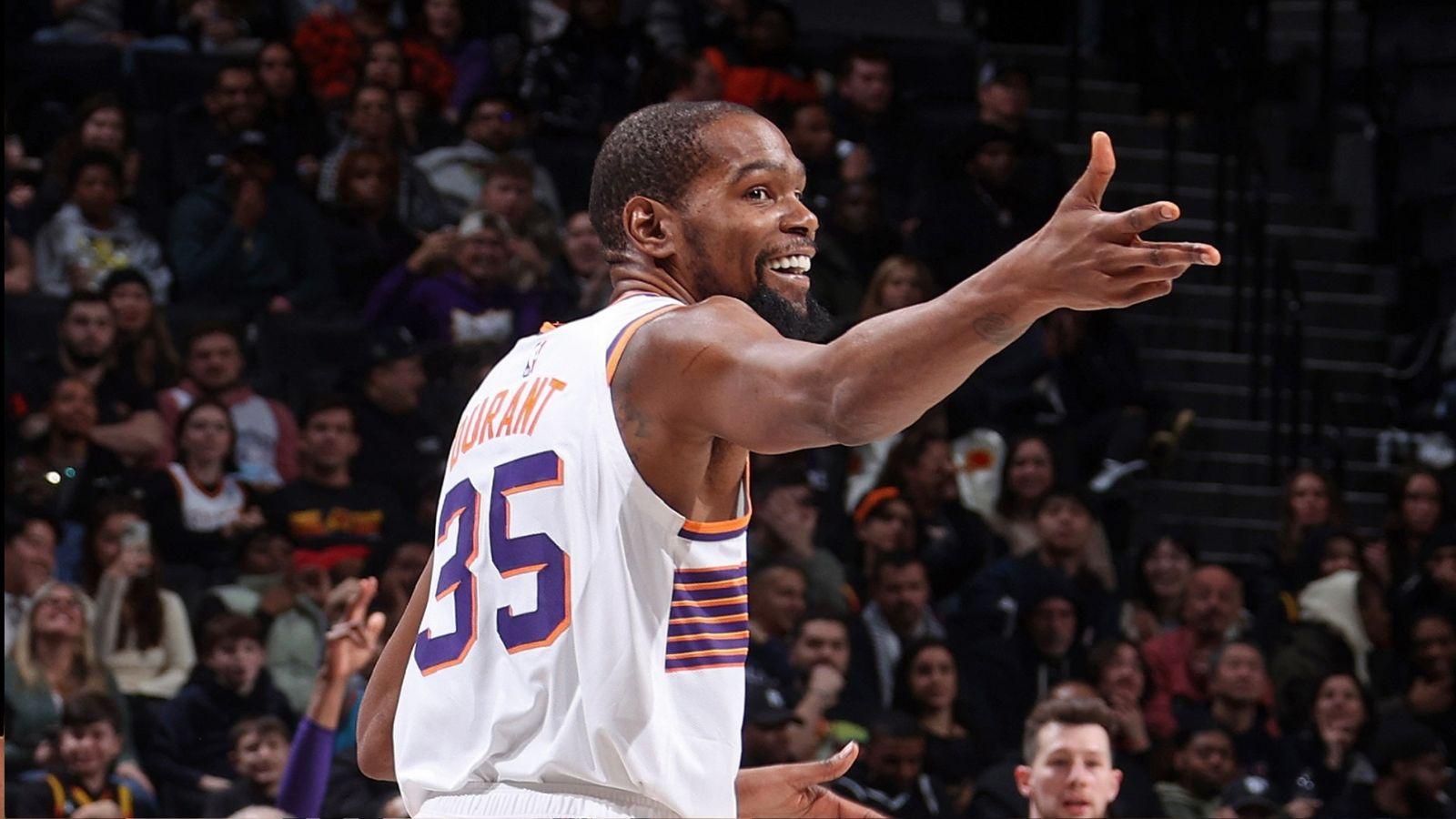 Kevin Durant on the floor for the Phoenix Suns.