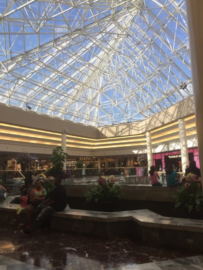 Lakeside Shopping Center in Metairie
