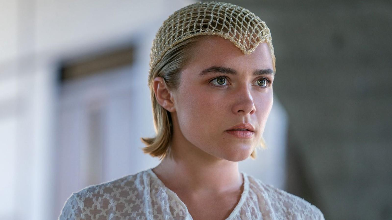 Florence Pugh, in white and gold, in Dune 2.