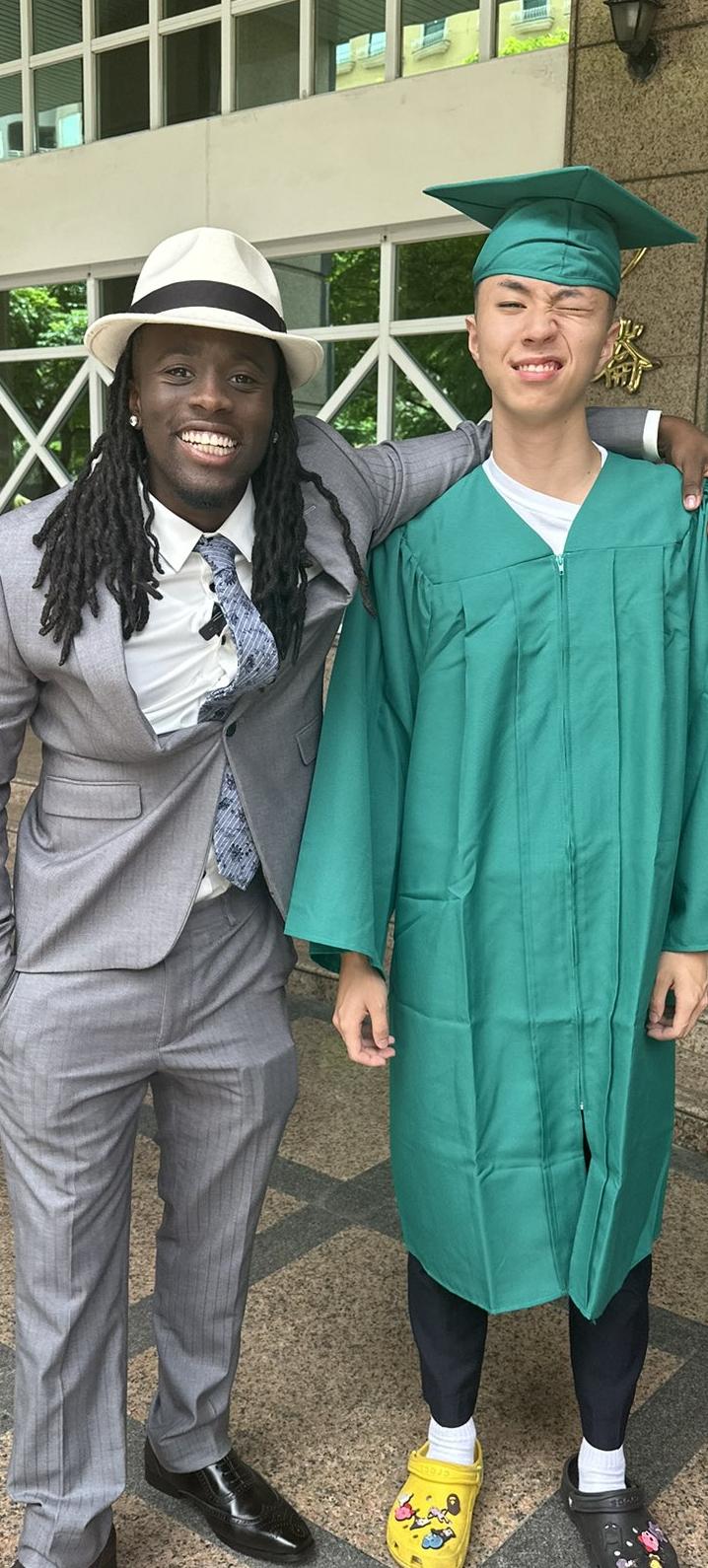 Kai Cenat Ray graduation